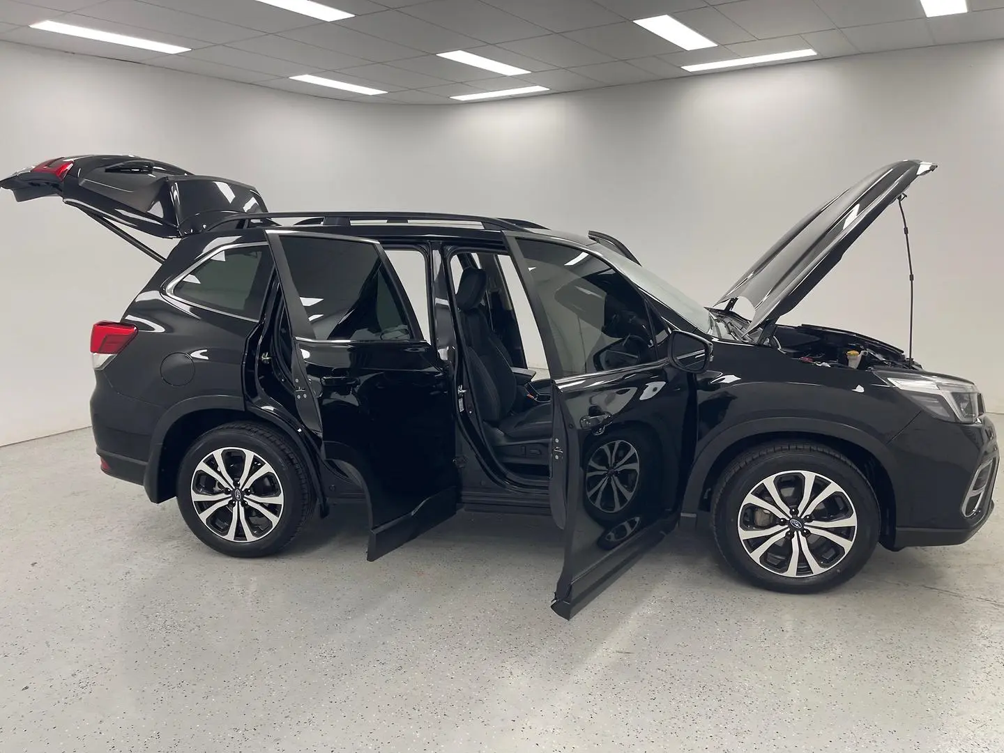 2021 Subaru Forester Gallery Image 9