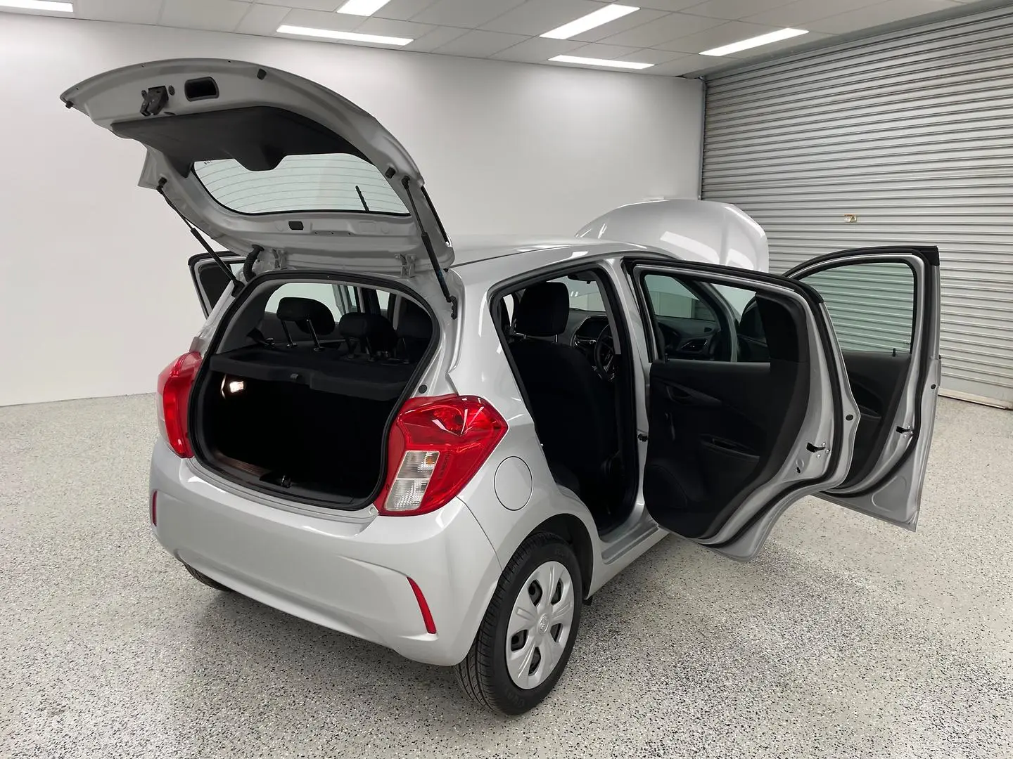 2016 Holden Spark Gallery Image 12