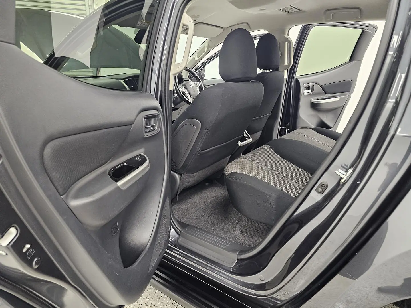 2023 Mitsubishi Triton Gallery Image 14