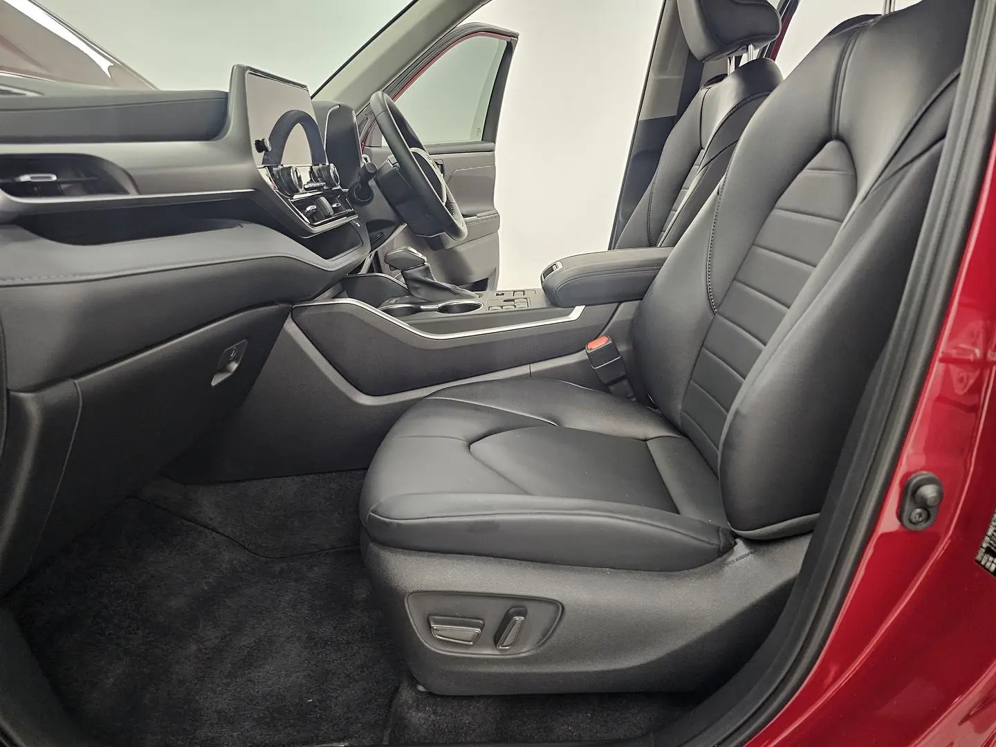 2024 Toyota Kluger Gallery Image 12