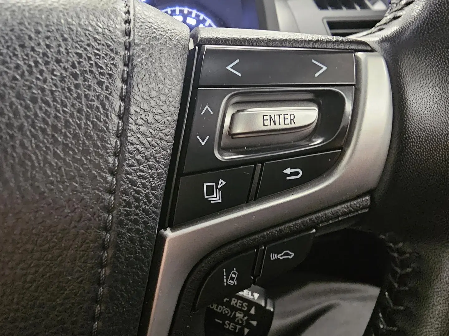 2021 Toyota Landcruiser Prado Gallery Image 39