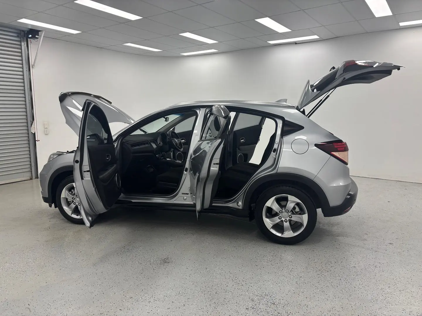 2017 Honda HR-V Gallery Image 13