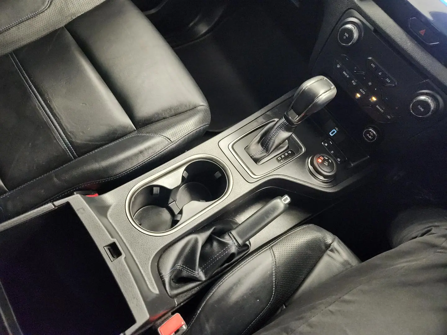 2021 Ford Everest Gallery Image 33