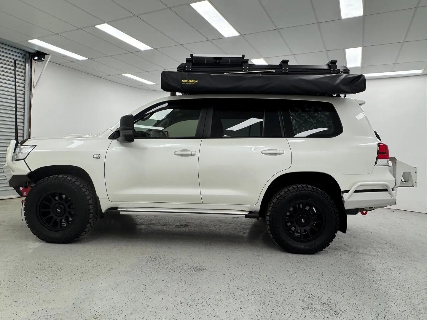 2017 Toyota Landcruiser Gallery Image 8