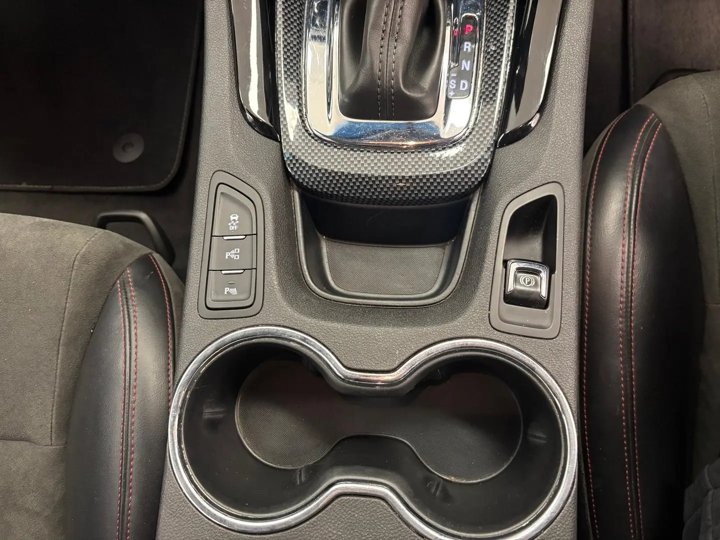 2016 Holden Commodore Gallery Image 34