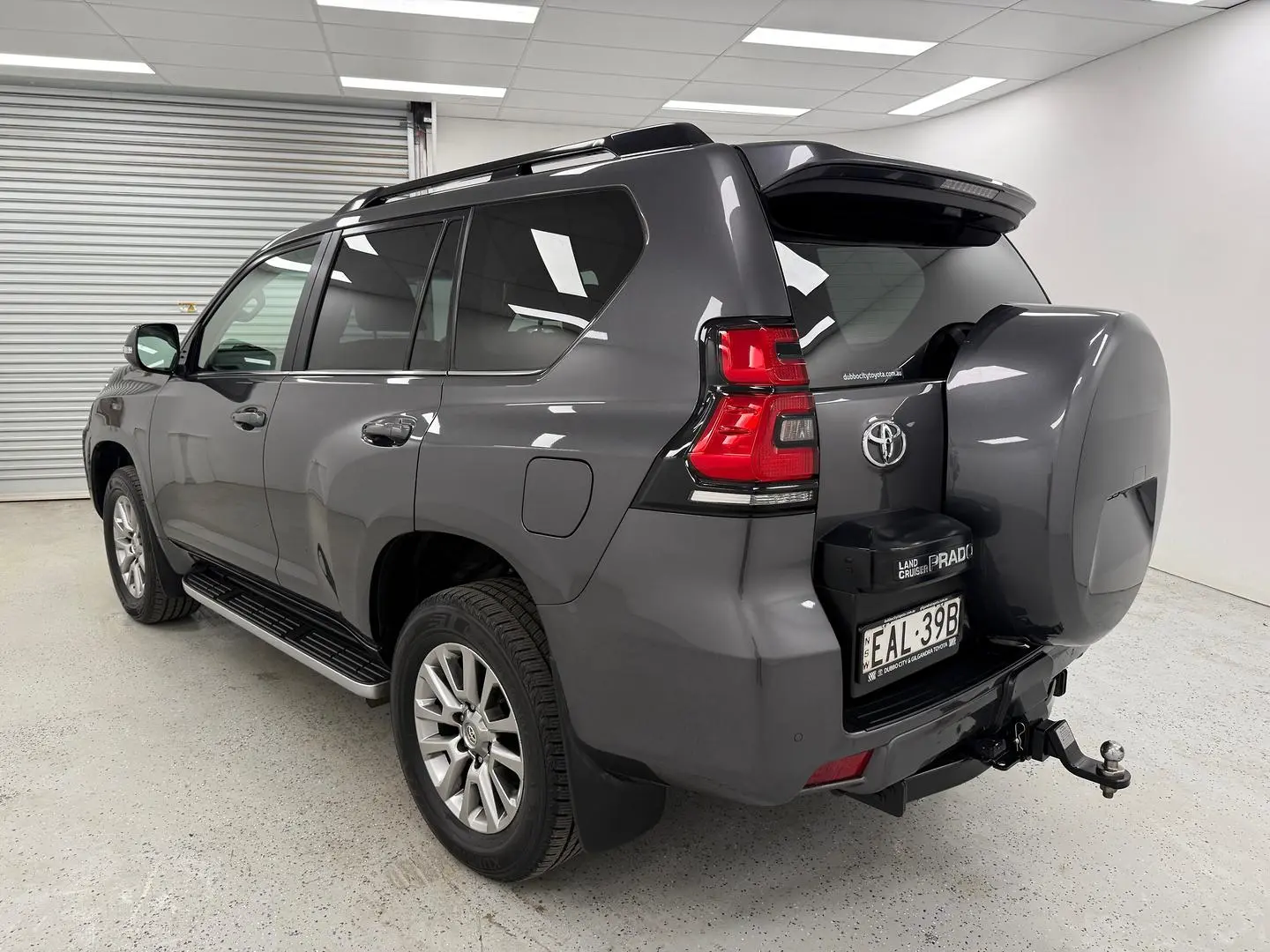 2019 Toyota Landcruiser Prado Gallery Image 5