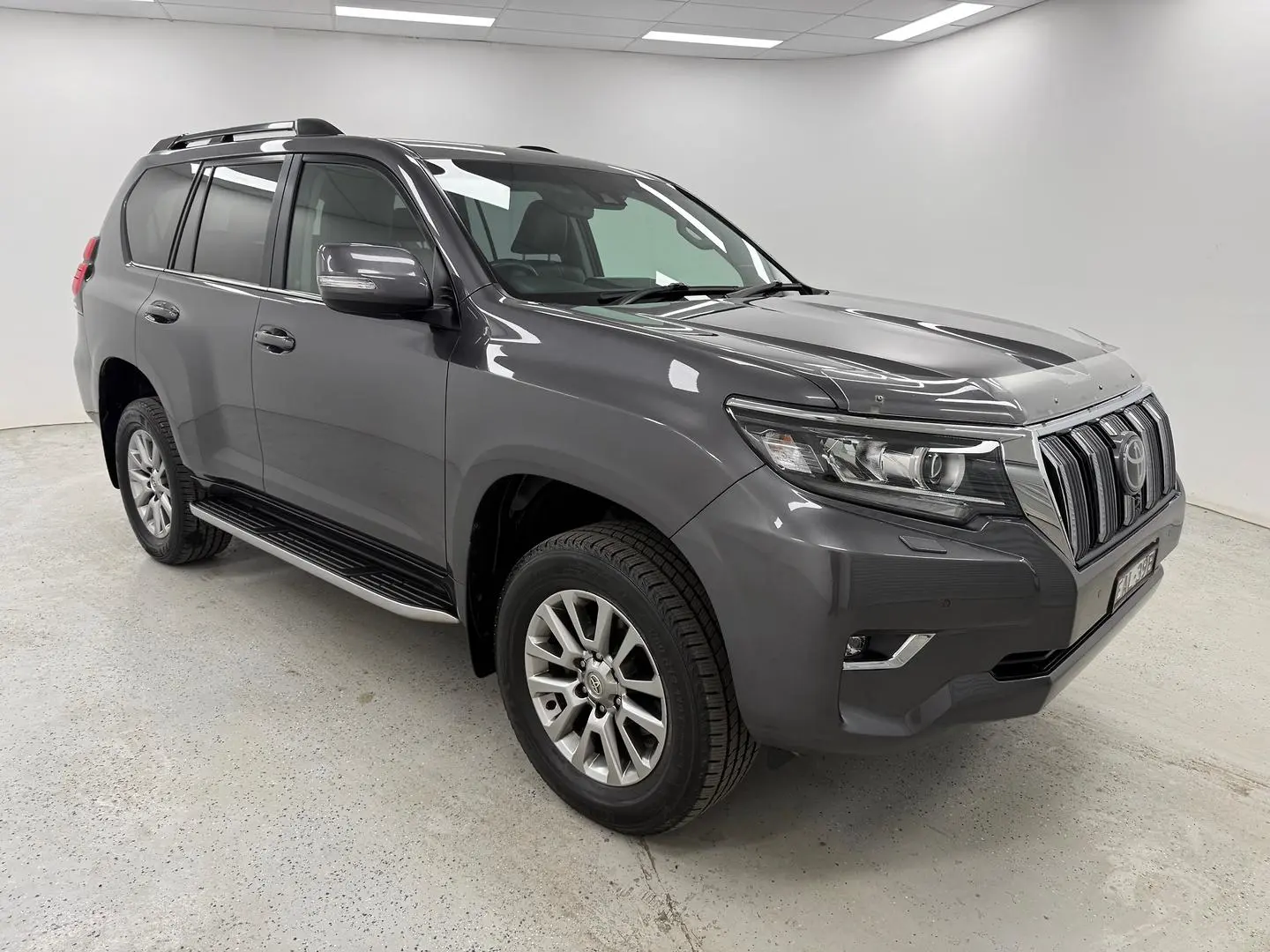 2019 Toyota Landcruiser Prado Gallery Image 1