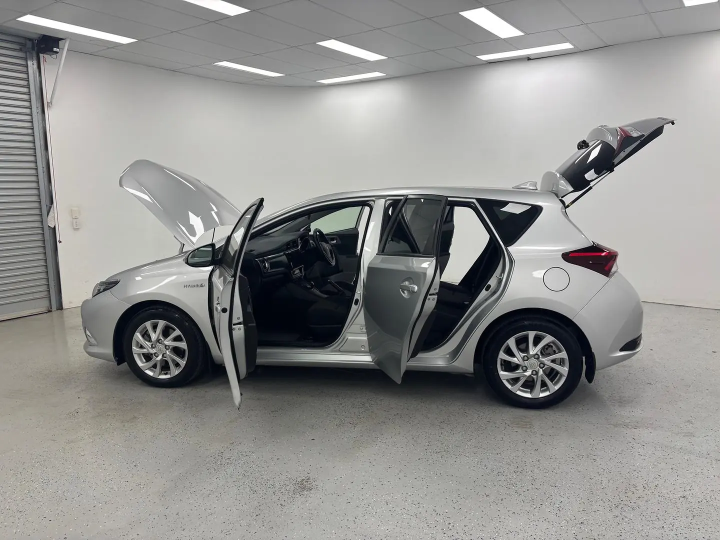 2016 Toyota Corolla Gallery Image 13