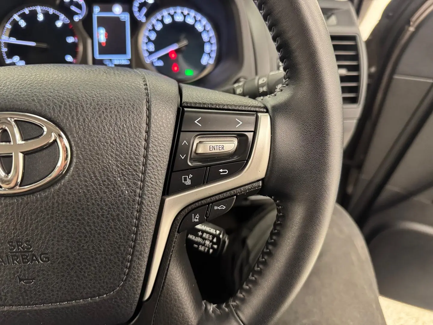 2023 Toyota Landcruiser Prado Gallery Image 19