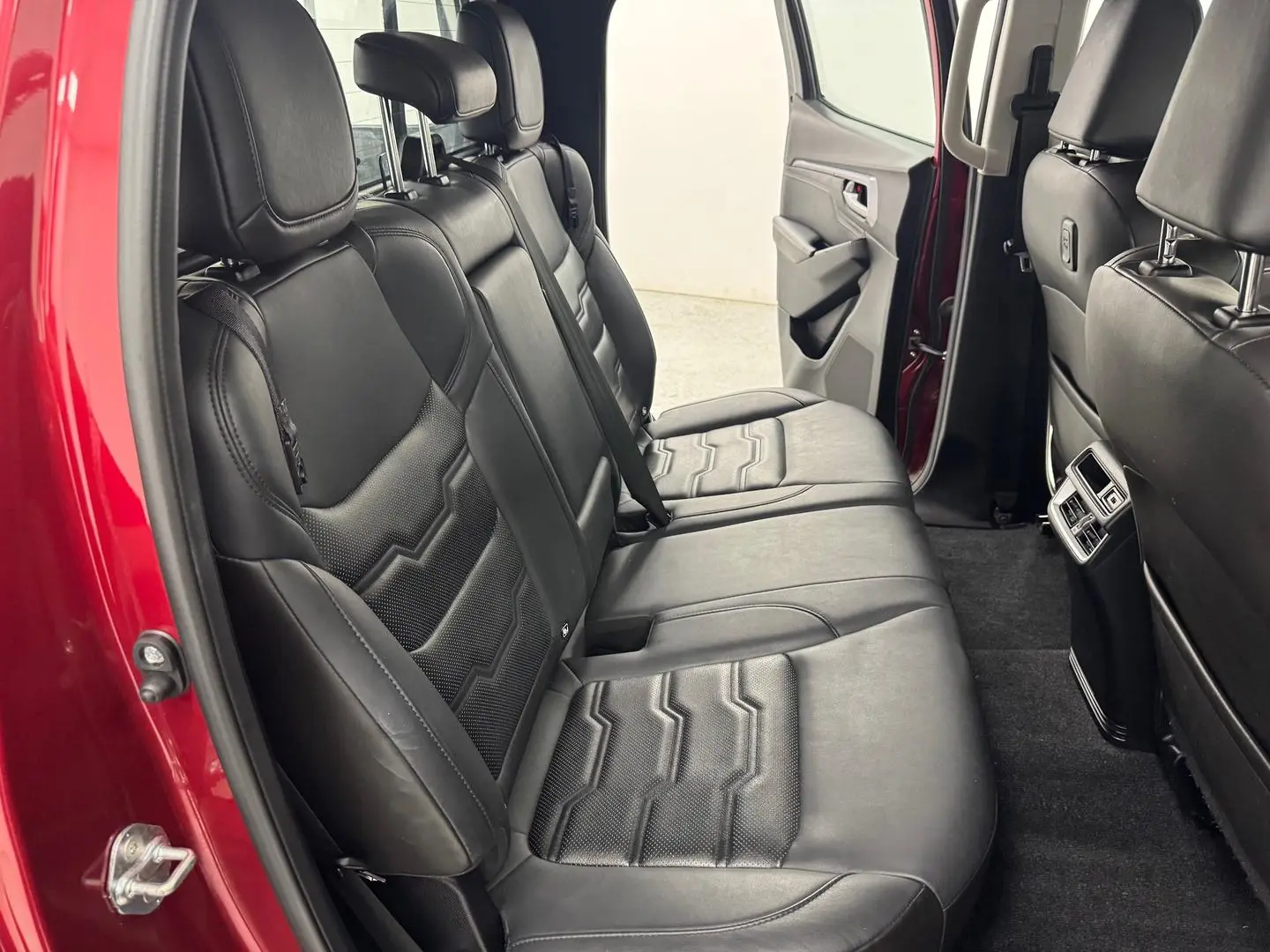 2022 Isuzu D-MAX Gallery Image 27