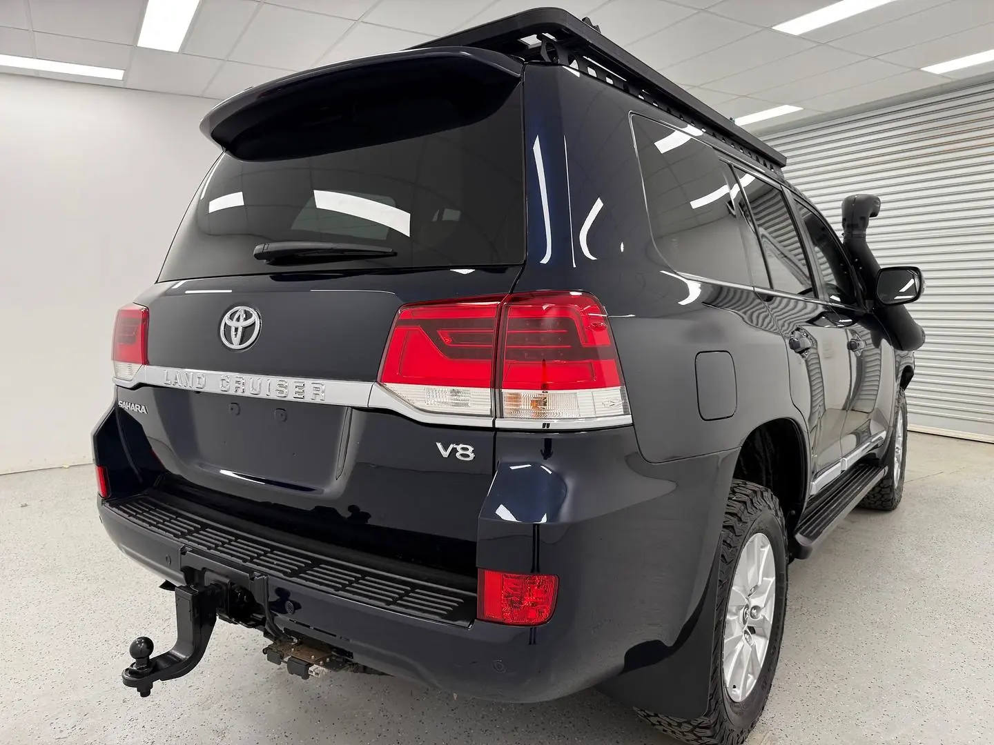 2018 Toyota Landcruiser Gallery Image 3