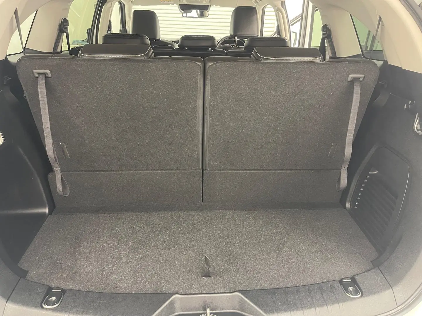 2021 Isuzu MU-X Gallery Image 19