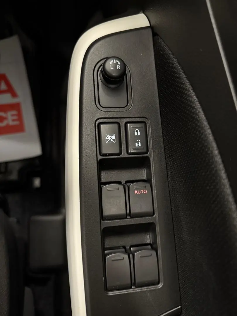 2023 Suzuki Swift Gallery Image 28