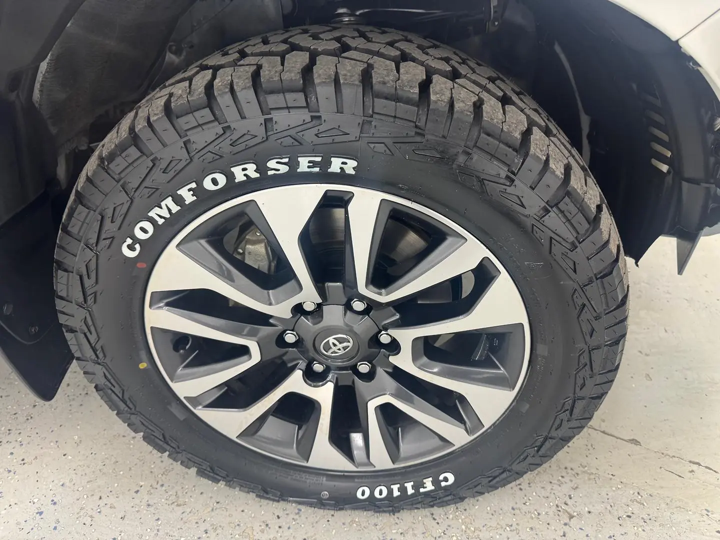 2023 Toyota Landcruiser Prado Gallery Image 15