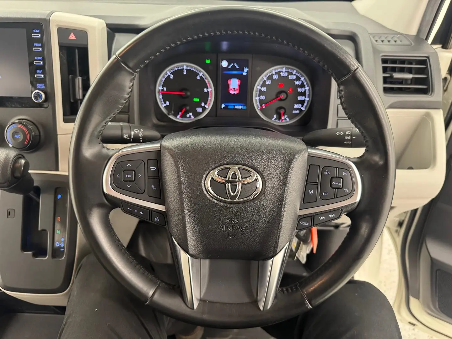 2023 Toyota Hiace Gallery Image 19