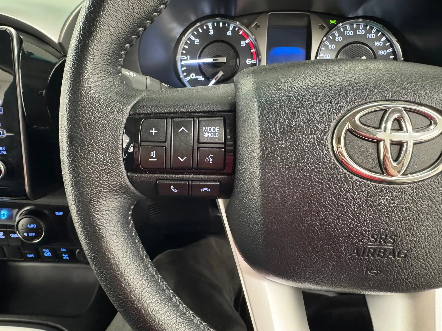 2022 Toyota Hilux Gallery Image 19