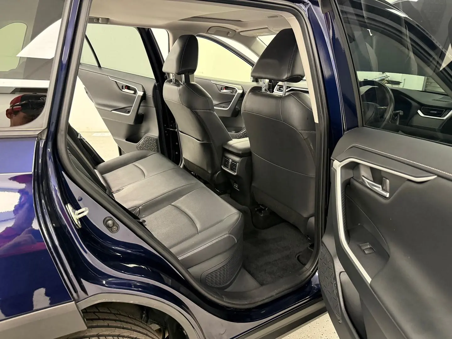 2023 Toyota RAV4 Gallery Image 19