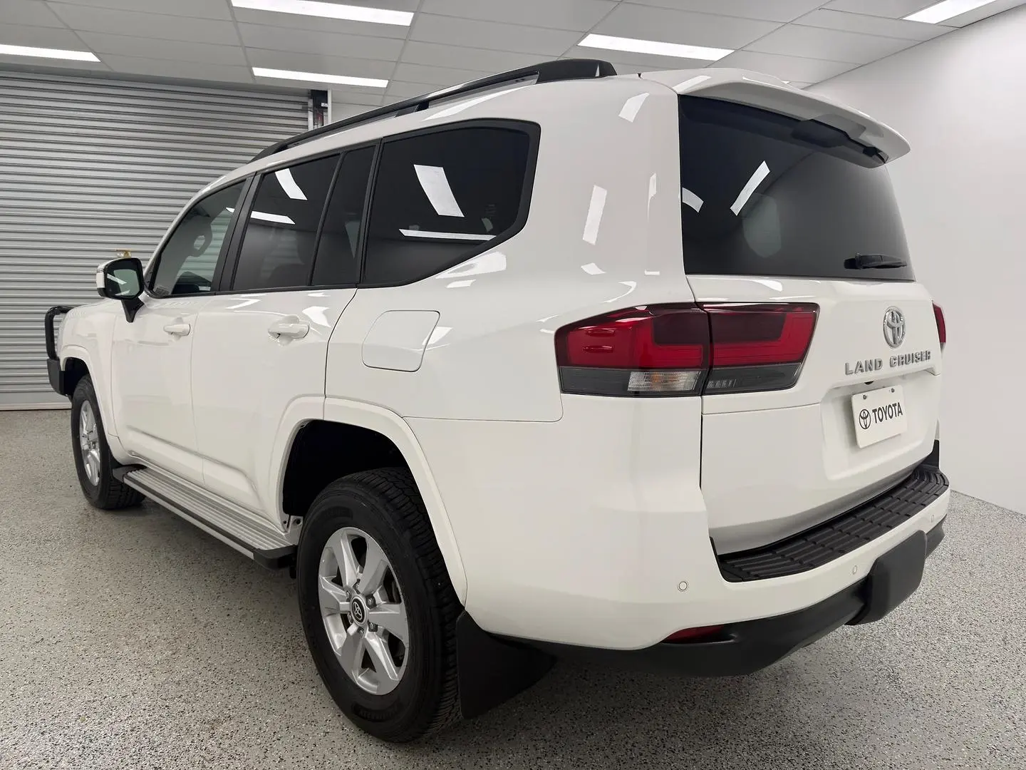 2024 Toyota Landcruiser Gallery Image 5