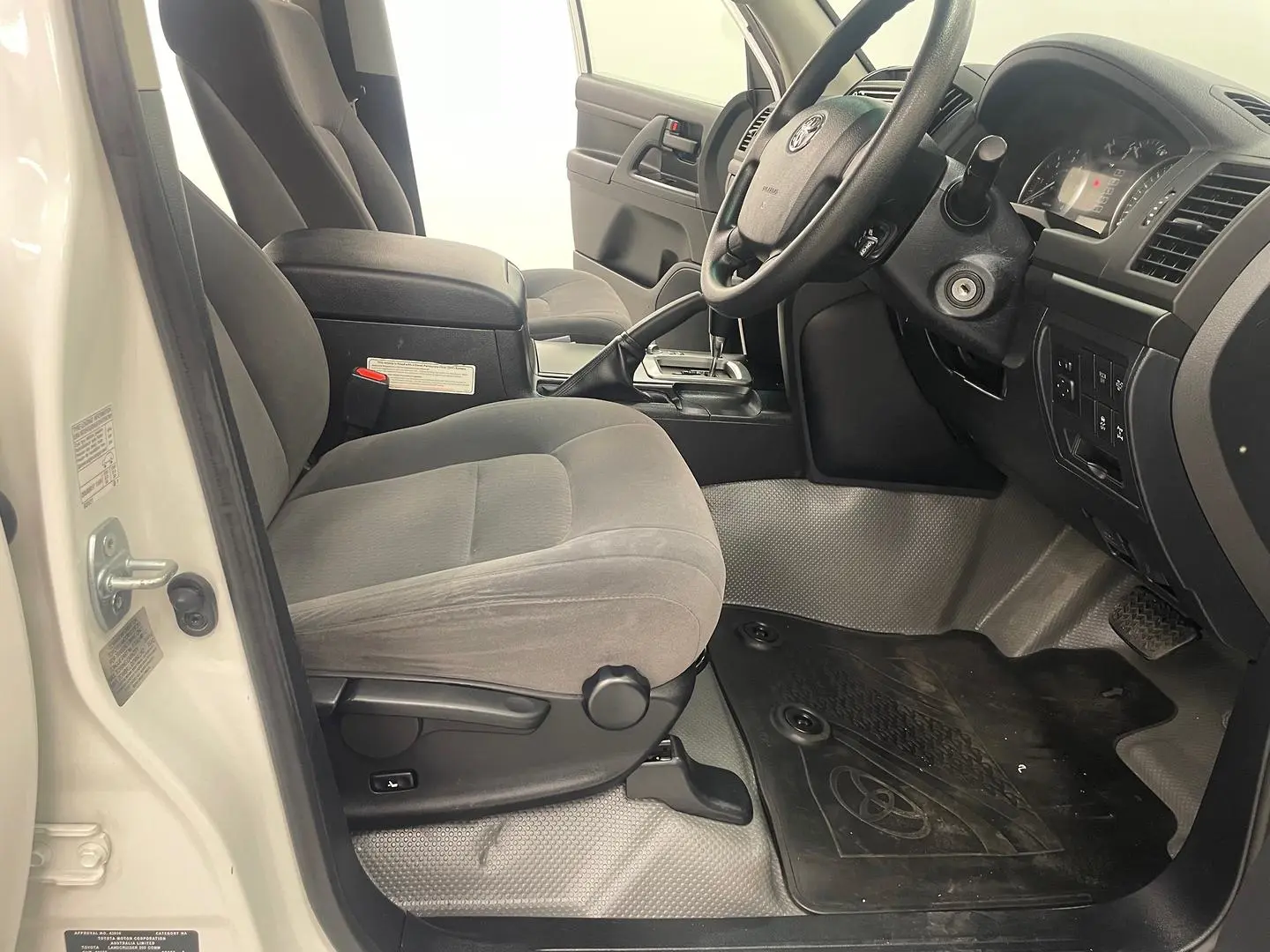 2020 Toyota Landcruiser Gallery Image 22
