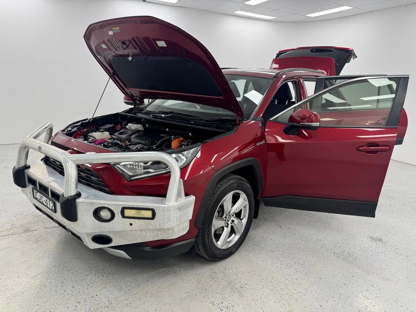 2020 Toyota RAV4 Gallery Image 13