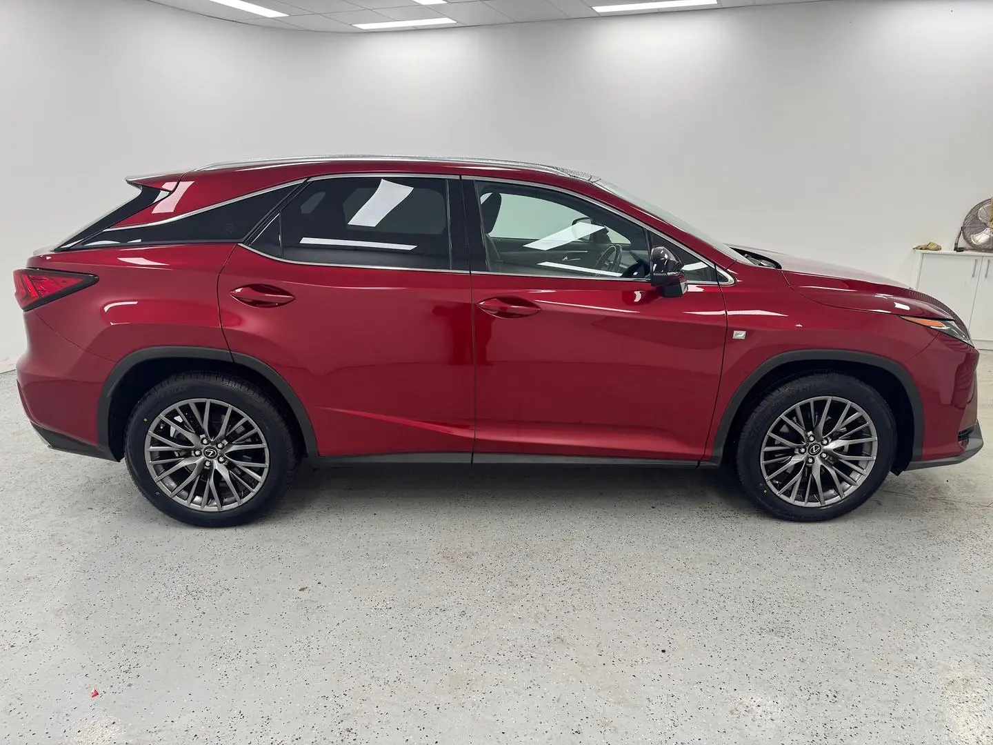 2016 Lexus RX Gallery Image 2