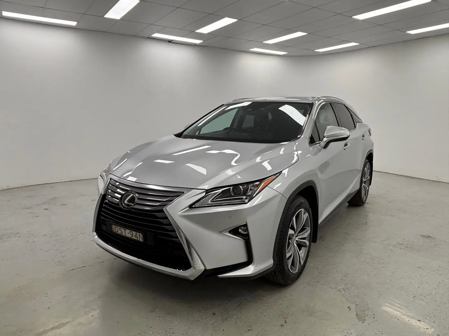 2017 Lexus RX Gallery Image 7