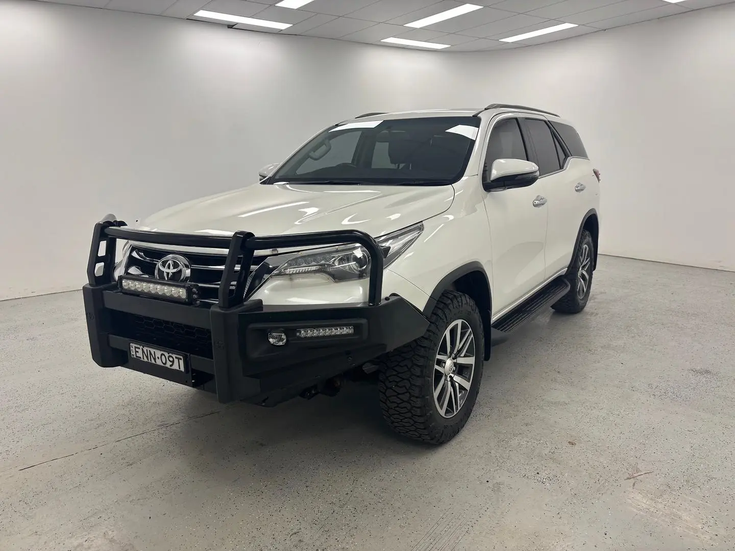 2018 Toyota Fortuner Gallery Image 7