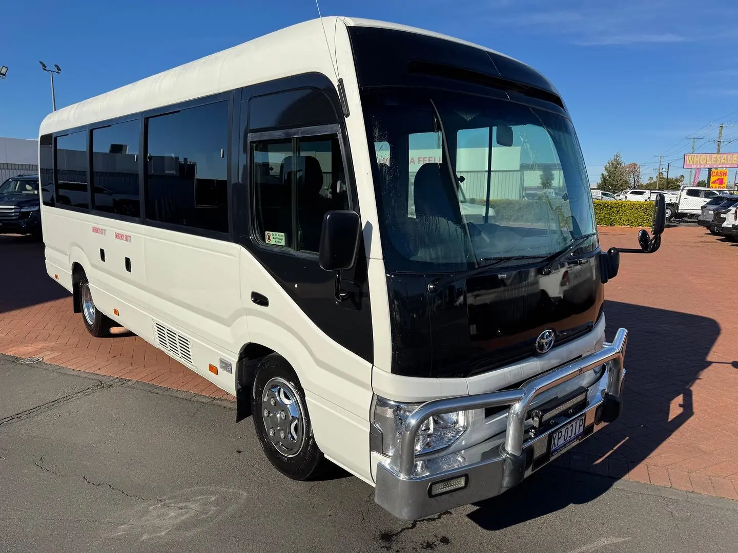 2017 Toyota Coaster Gallery Image 1