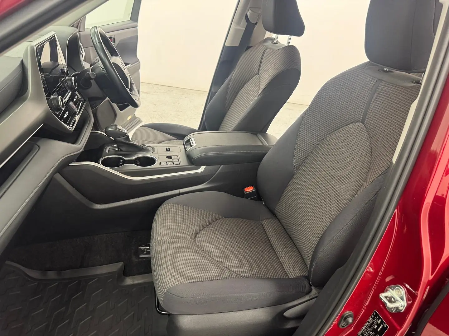 2023 Toyota Kluger Gallery Image 30