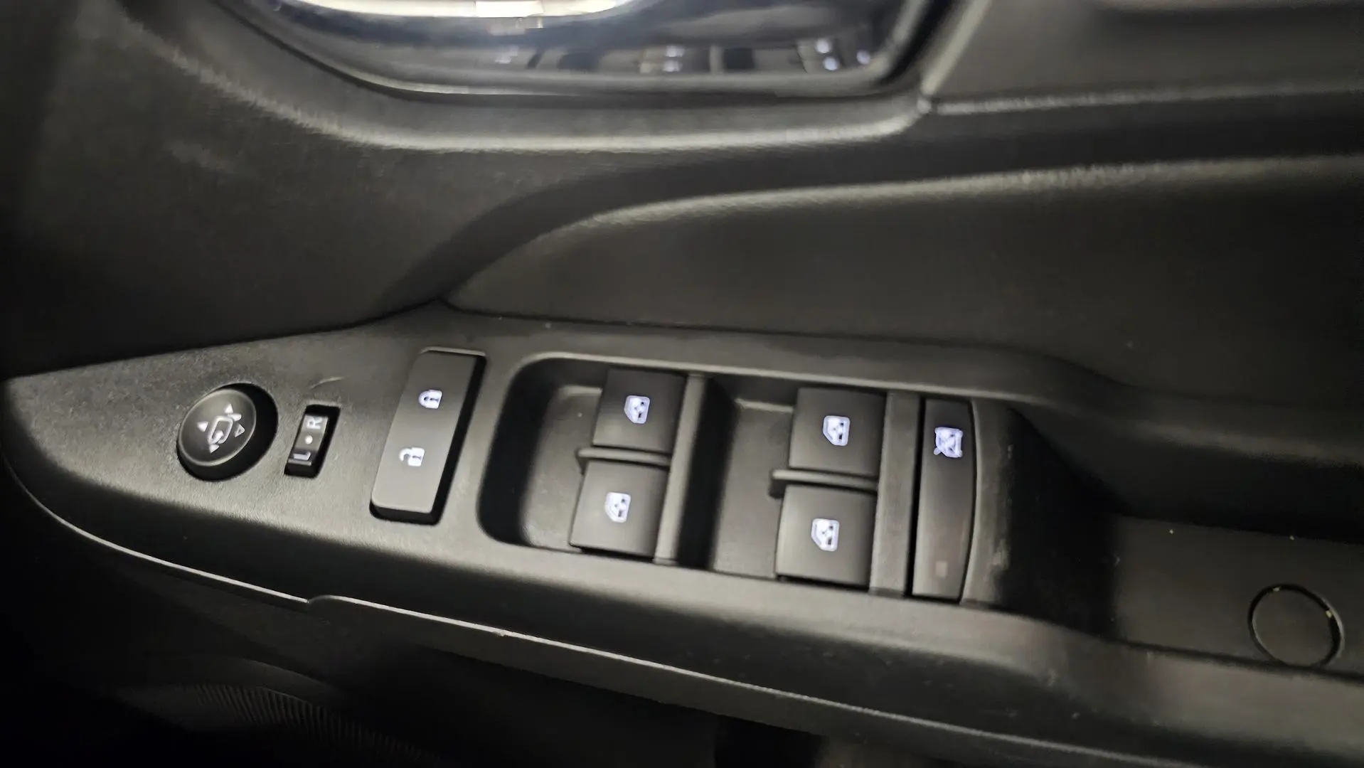 2017 Holden Colorado Gallery Image 39