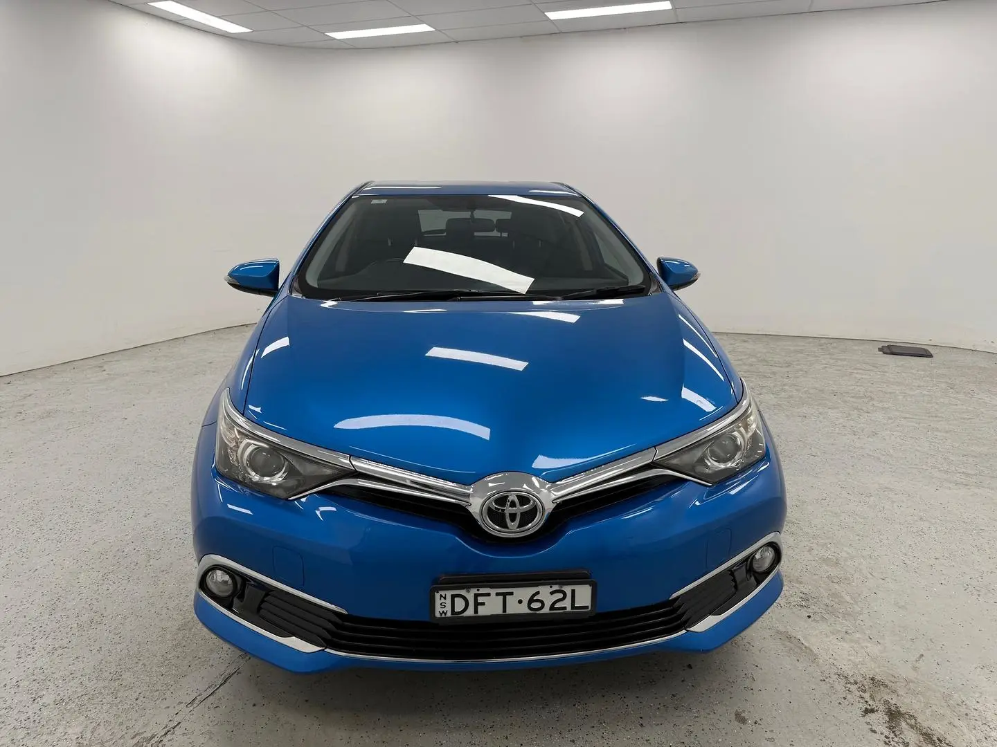 2016 Toyota Corolla Gallery Image 37