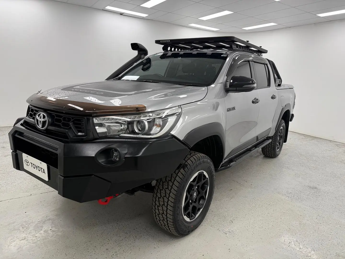 2018 Toyota Hilux Gallery Image 7