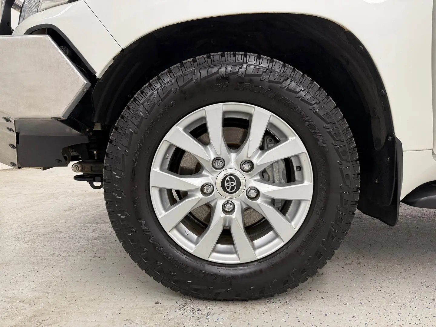2019 Toyota Landcruiser Gallery Image 9
