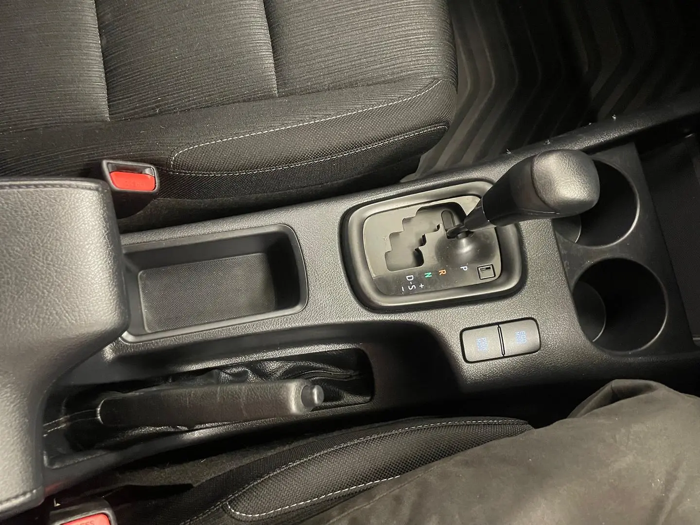 2020 Toyota Hilux Gallery Image 26