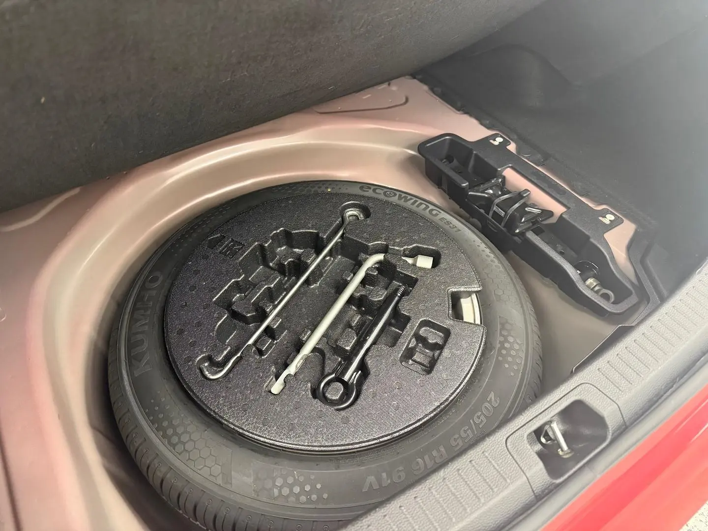 2020 Toyota Corolla Gallery Image 16