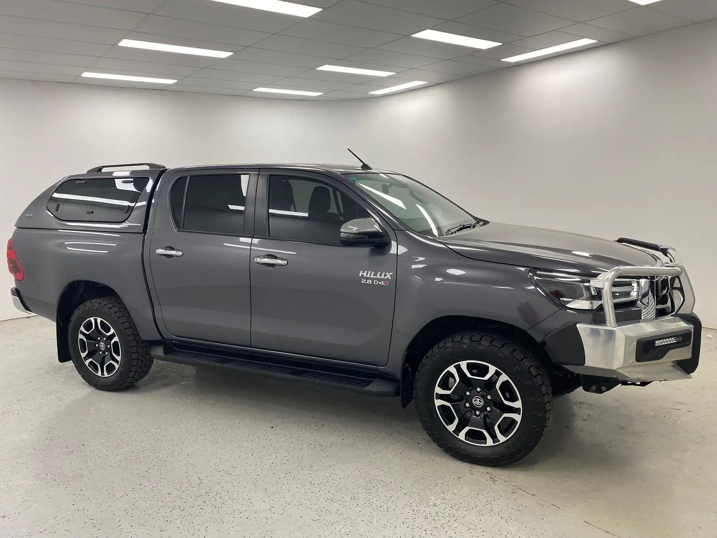 2021 Toyota Hilux Gallery Image 1