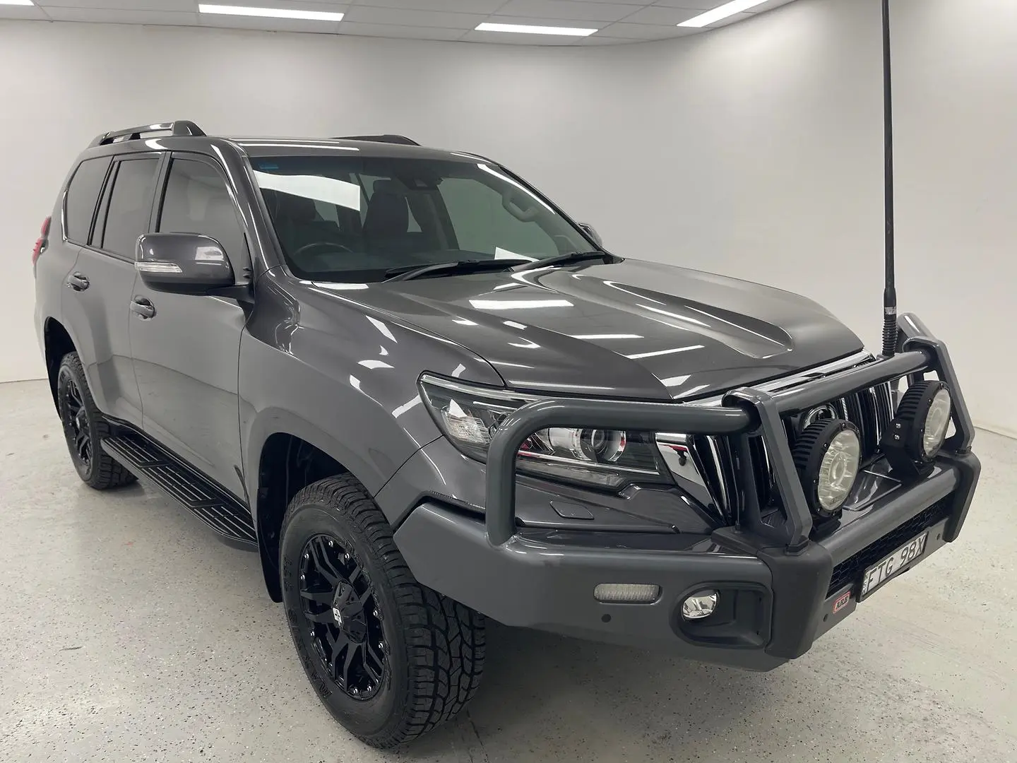 2021 Toyota Landcruiser Prado Gallery Image 1