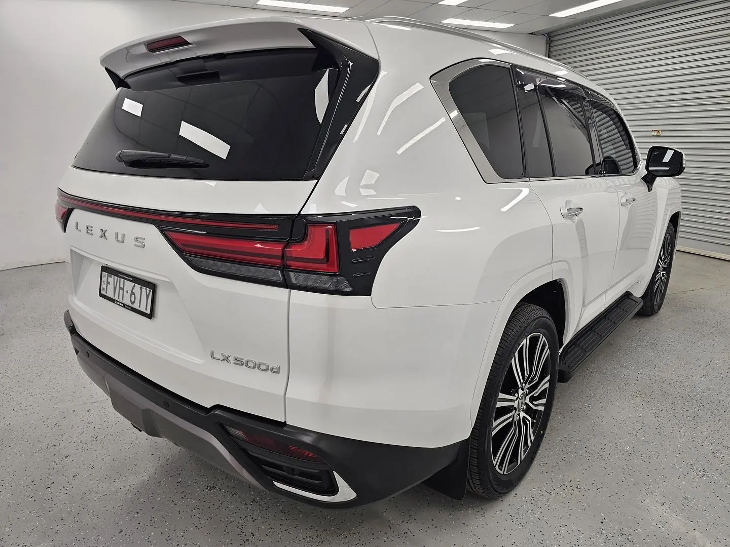 2023 Lexus LX Gallery Image 3