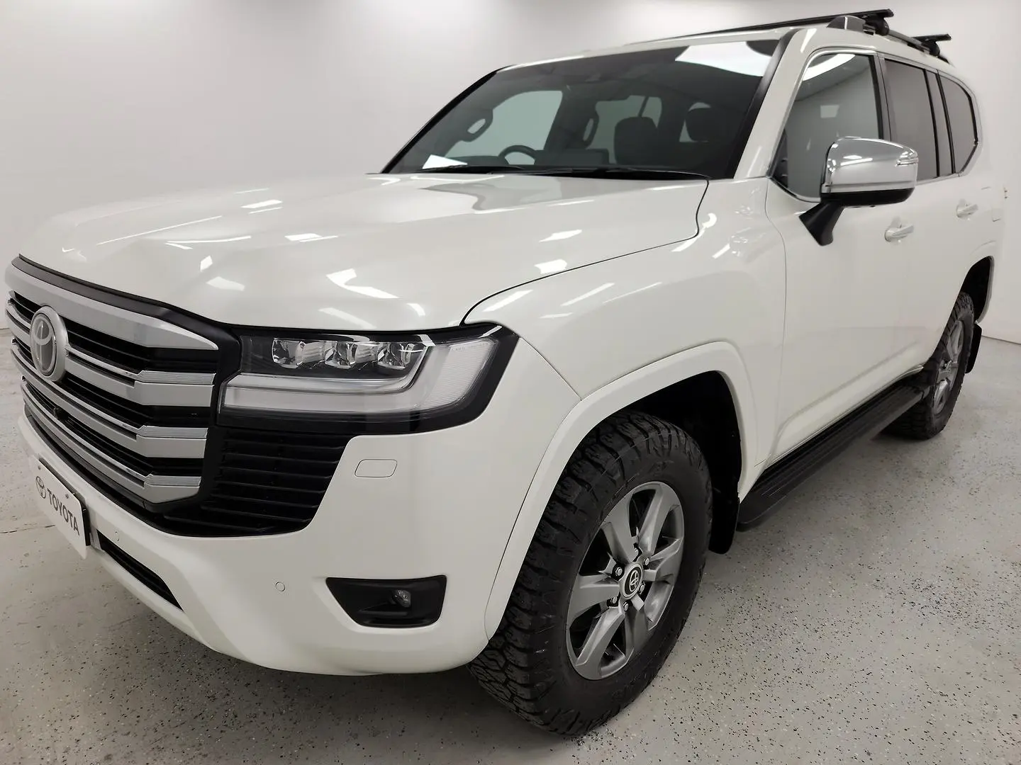 2022 Toyota Landcruiser Gallery Image 7