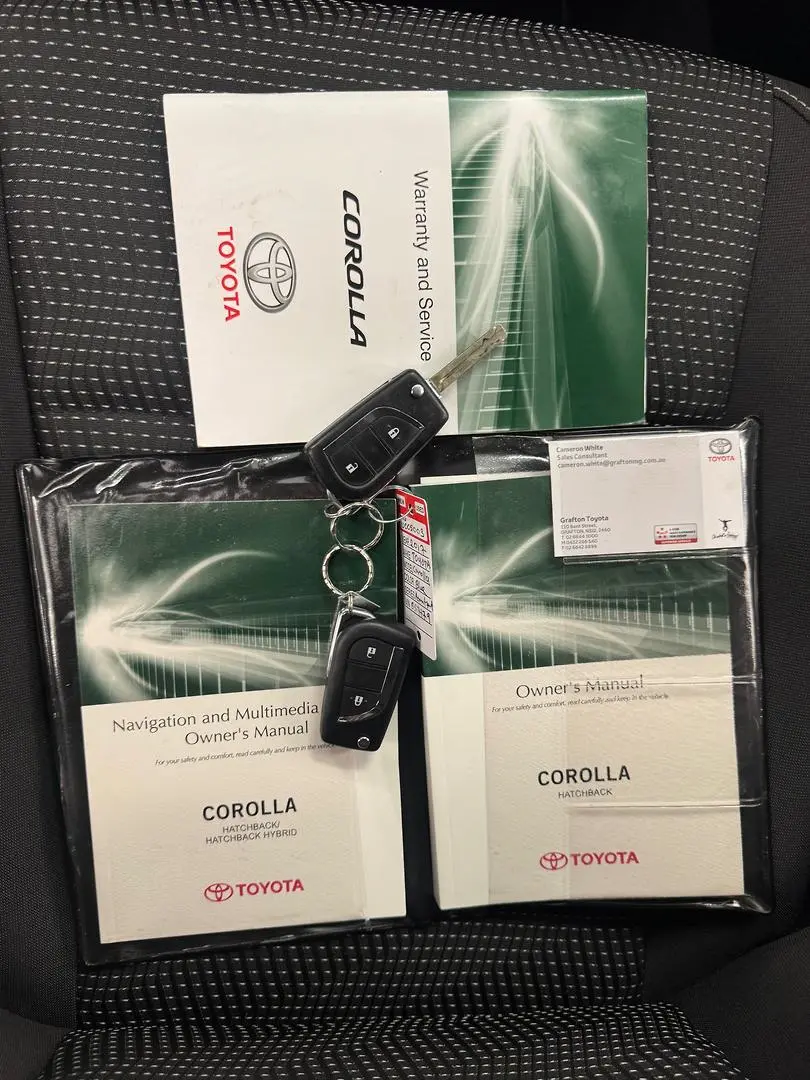 2017 Toyota Corolla Gallery Image 30