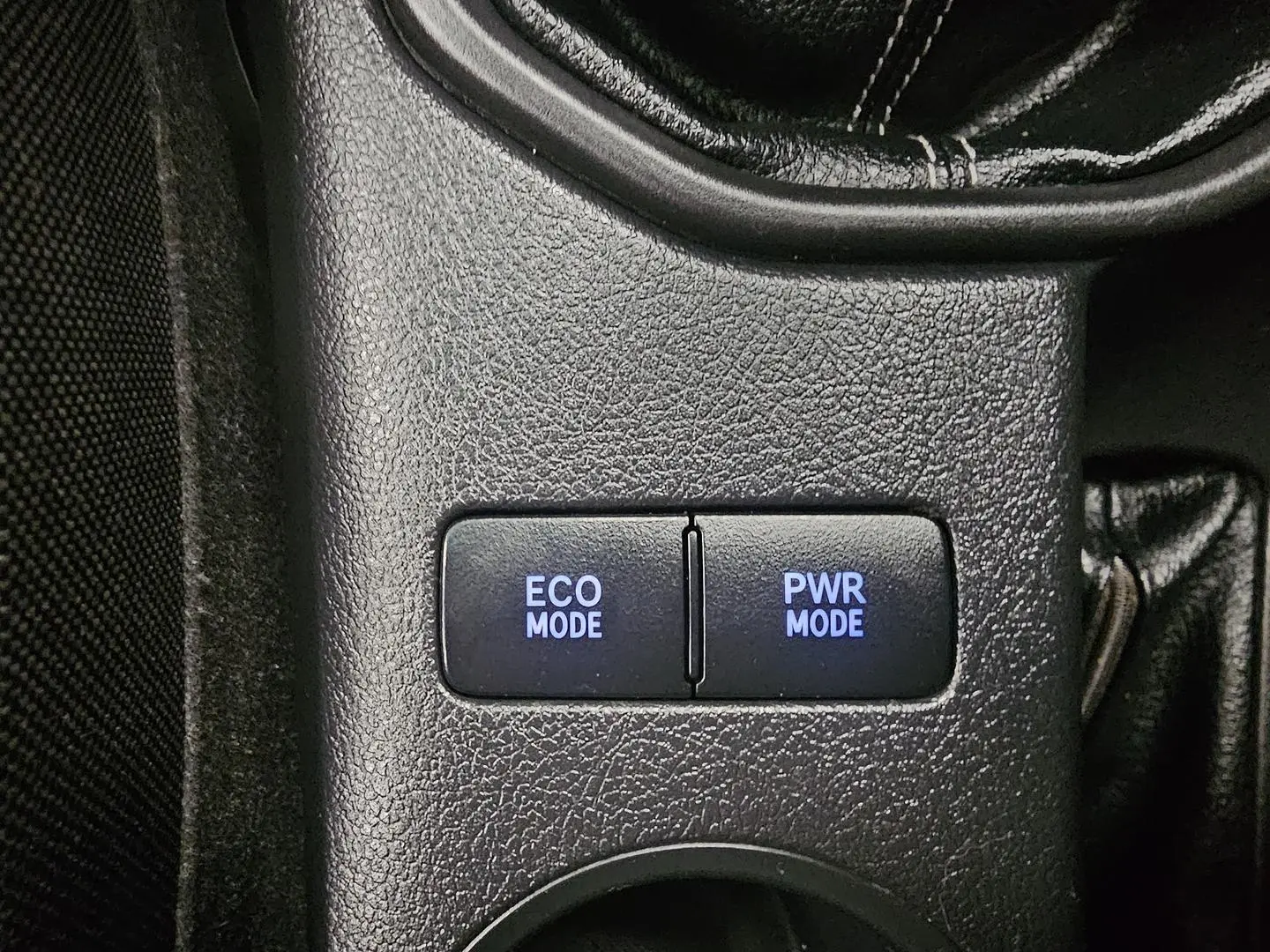 2018 Toyota Hilux Gallery Image 36