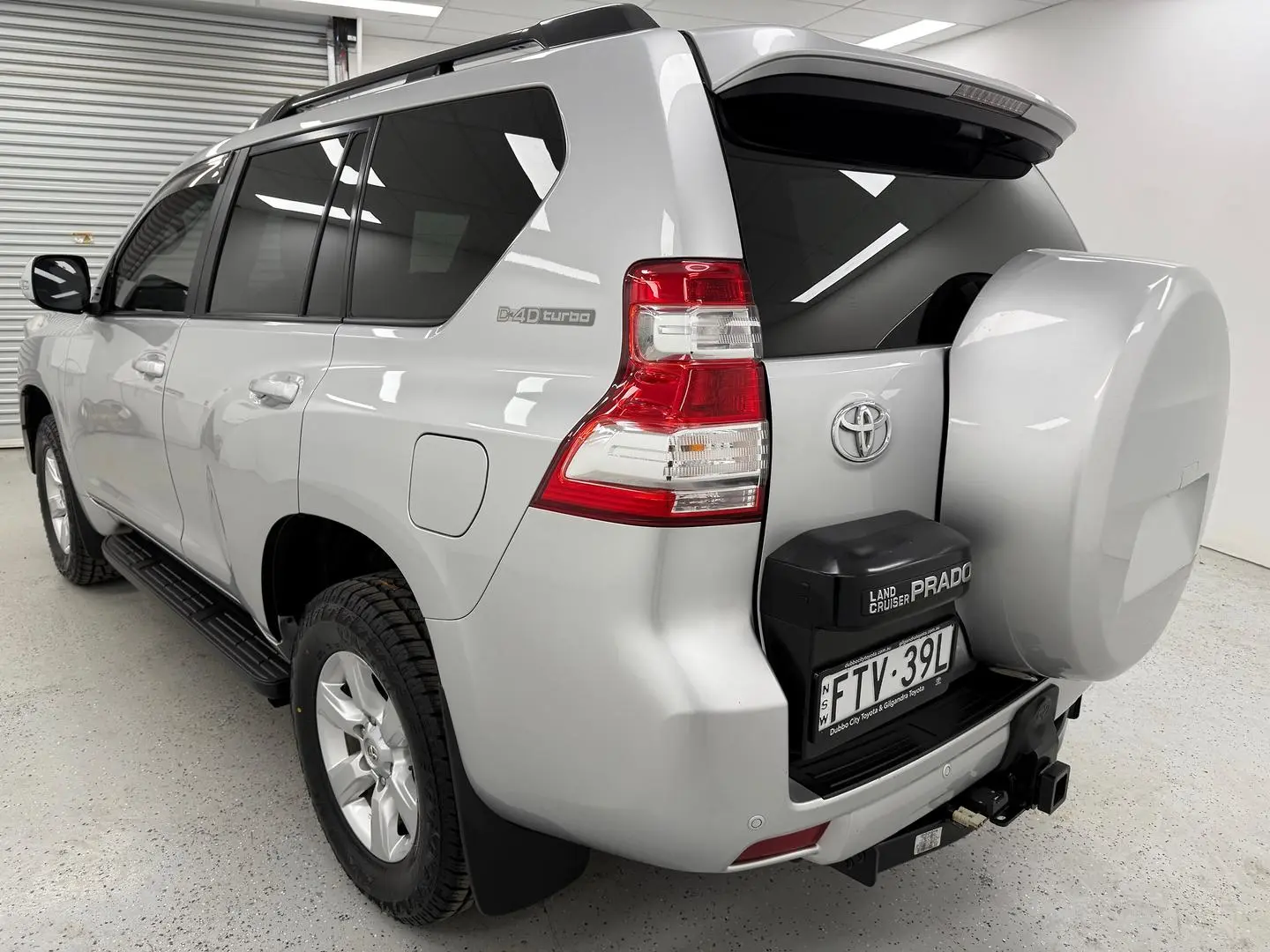 2015 Toyota Landcruiser Prado Gallery Image 5
