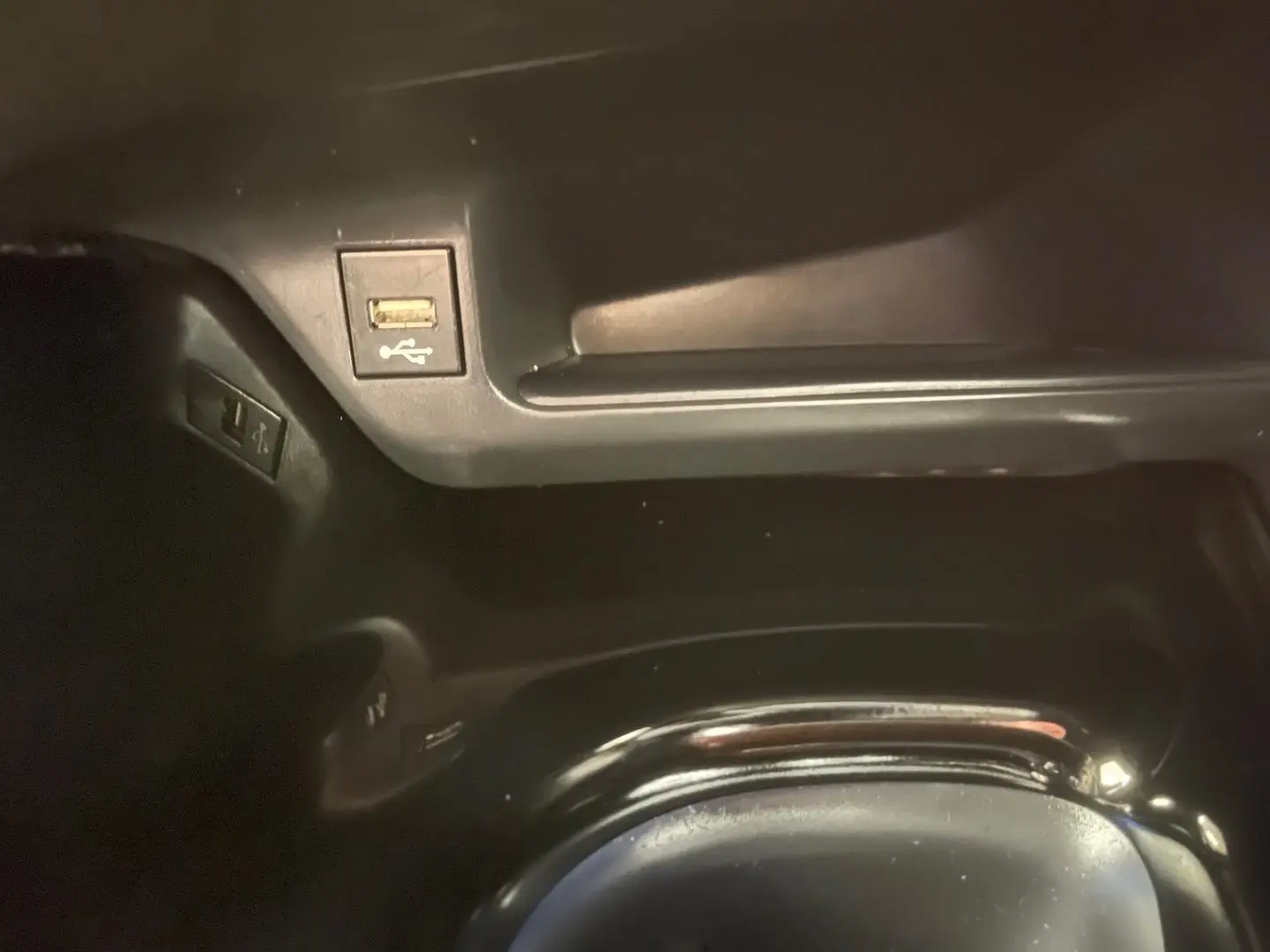 2020 Toyota C-HR Gallery Image 29