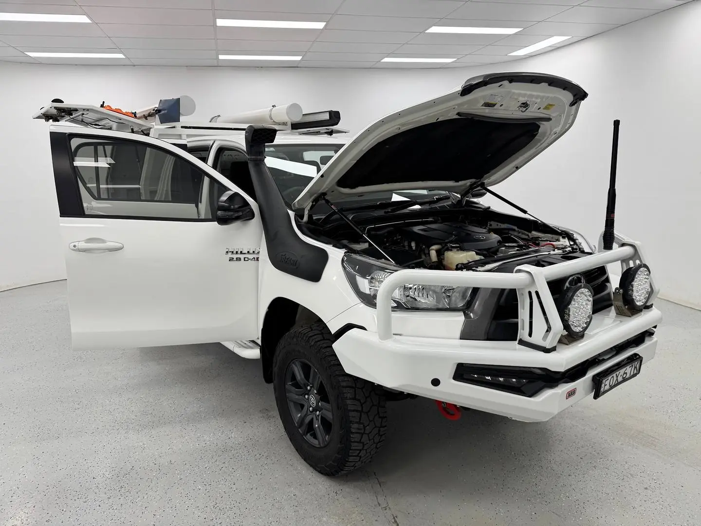 2023 Toyota Hilux Gallery Image 6