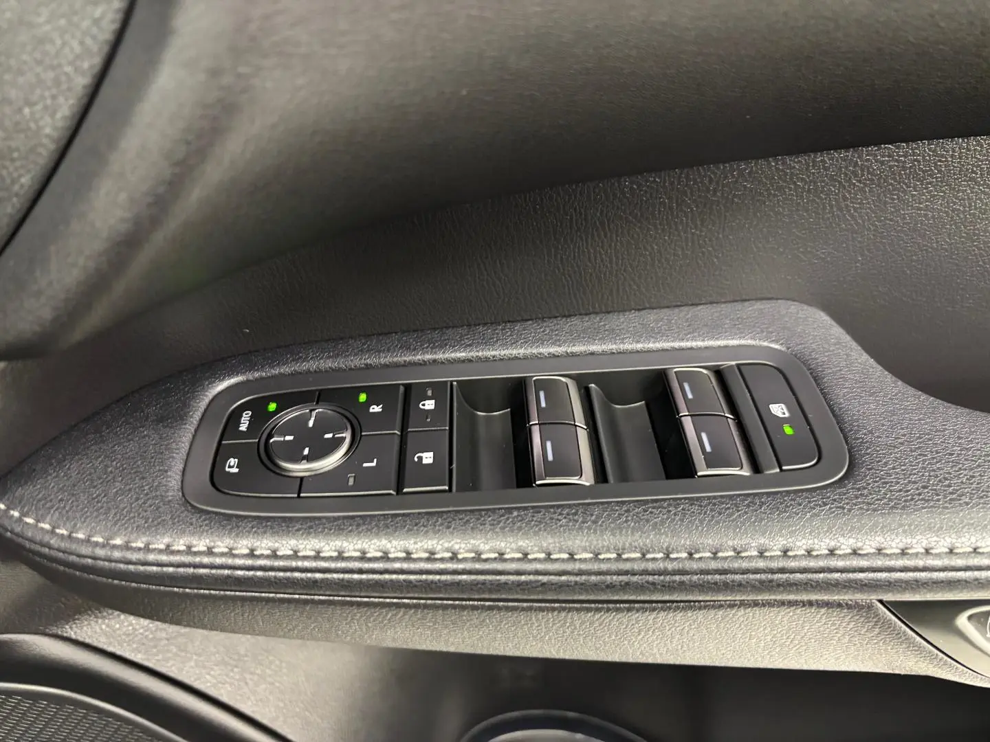 2024 Lexus RX Gallery Image 43