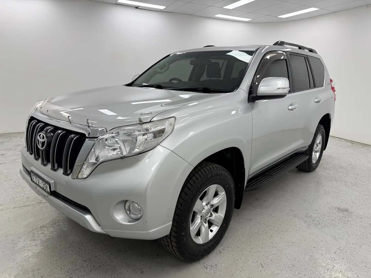 2015 Toyota Landcruiser Prado Gallery Image 7