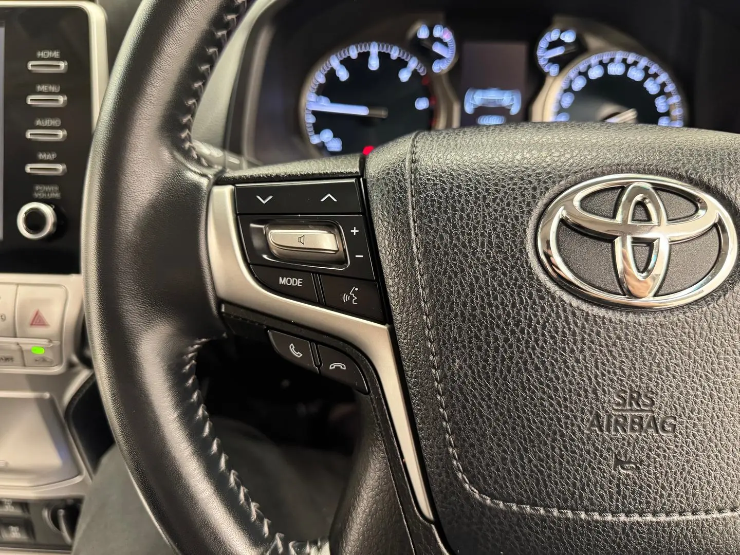 2023 Toyota Landcruiser Prado Gallery Image 18