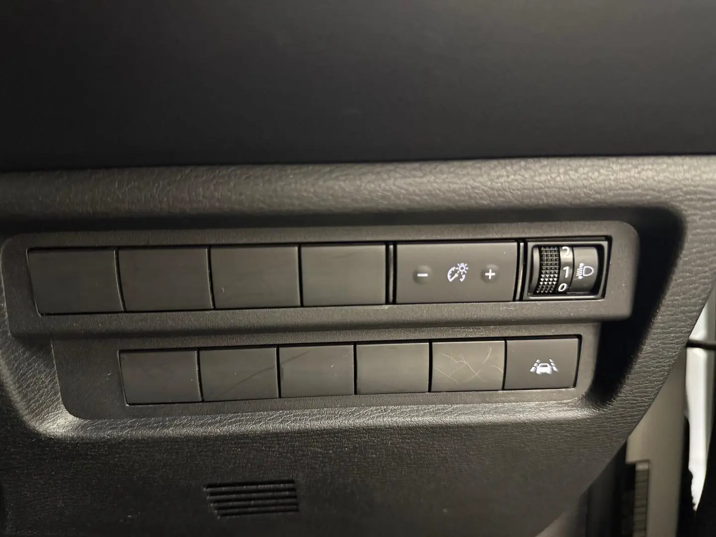 2022 Mitsubishi Outlander Gallery Image 30