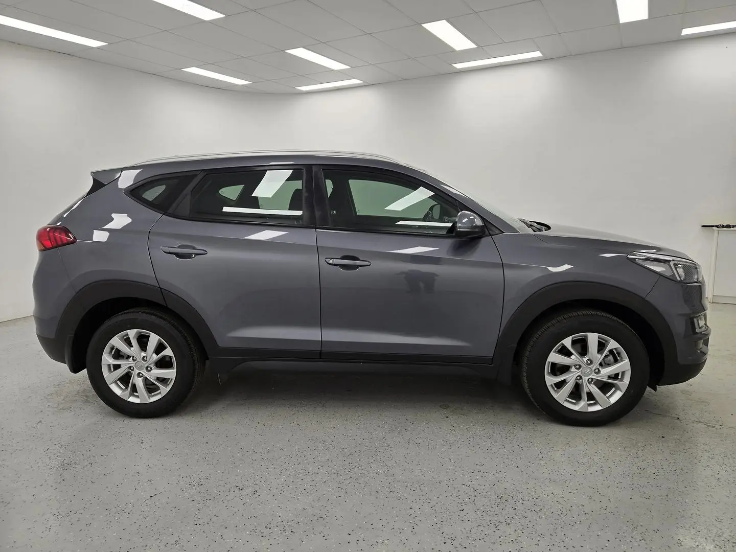 2021 Hyundai Tucson Gallery Image 2