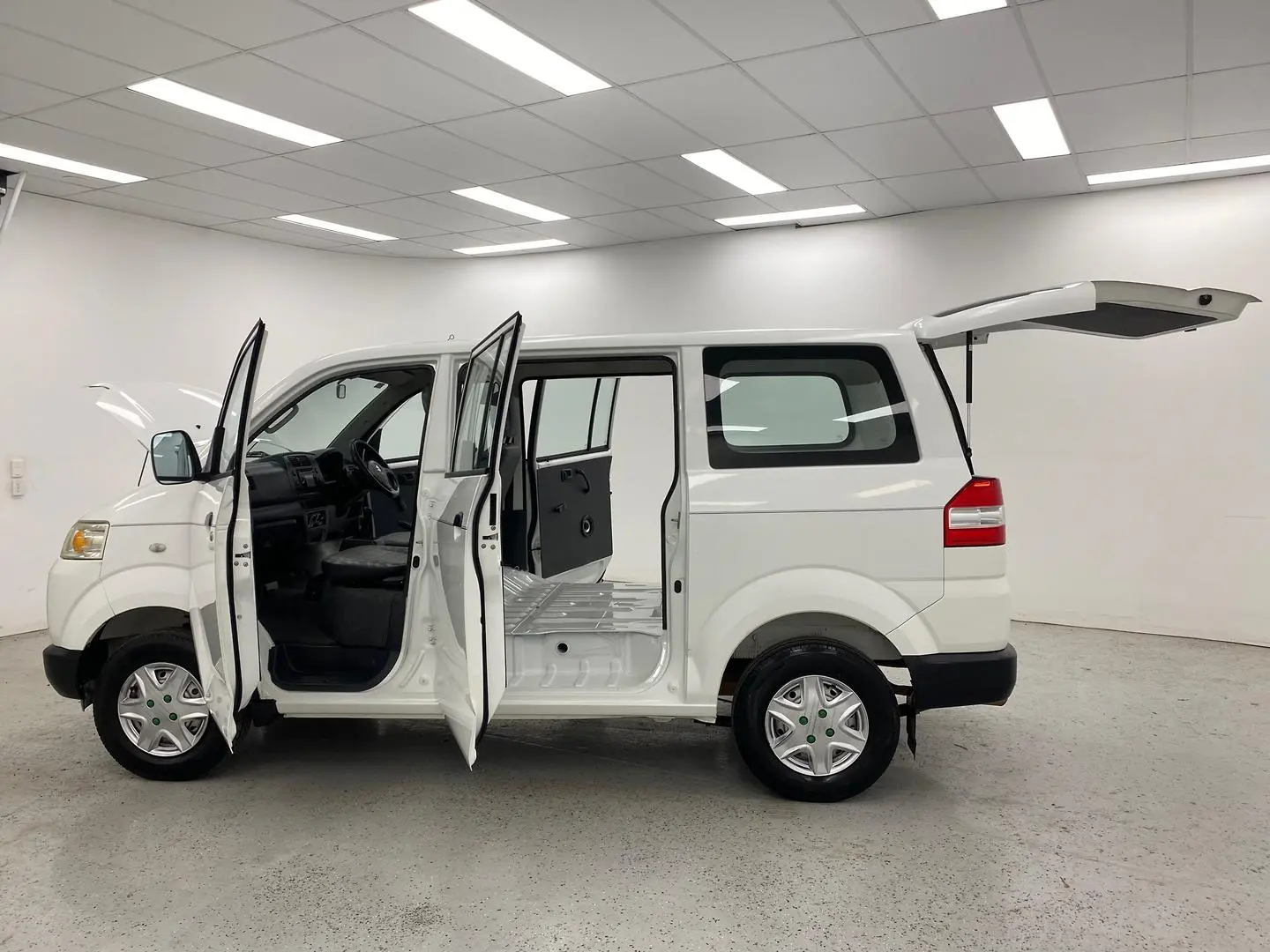 2008 Suzuki Apv Gallery Image 14